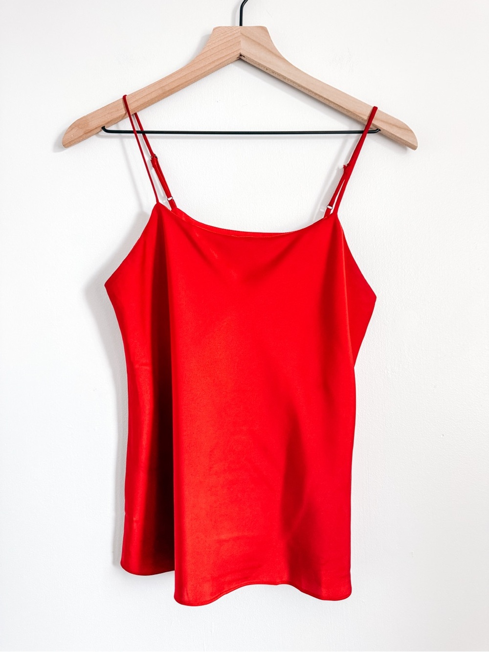 Banana Republic Red Satin Cami Tank Top XS